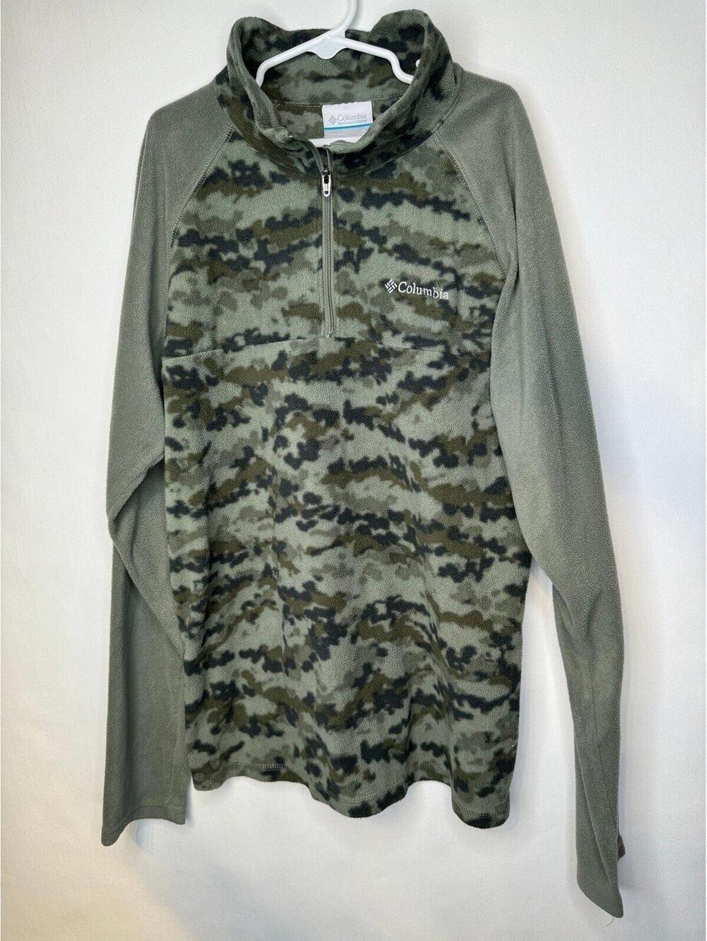 Columbia green camo fleece pullover